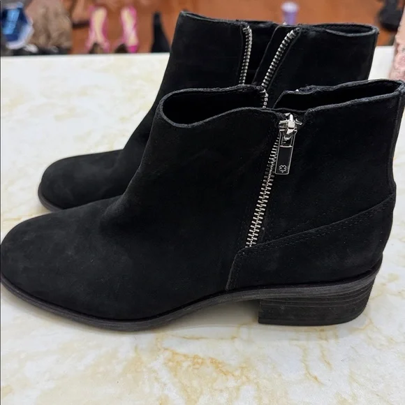 Lucky Brand Black Ankle Boots - Picture 2 of 4